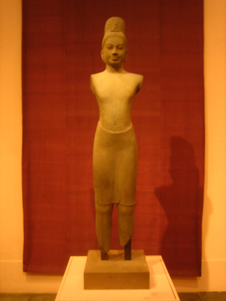 Avalokiteshvara sandstone statue